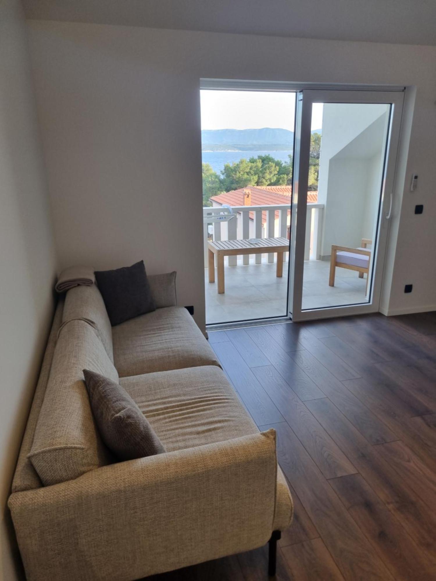 Villa Mila Bol Exteriér fotografie